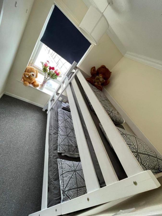 Villa Sea View 3-Bed Heated Pool Eat Bar Kids Park 로웨스터프 외부 사진
