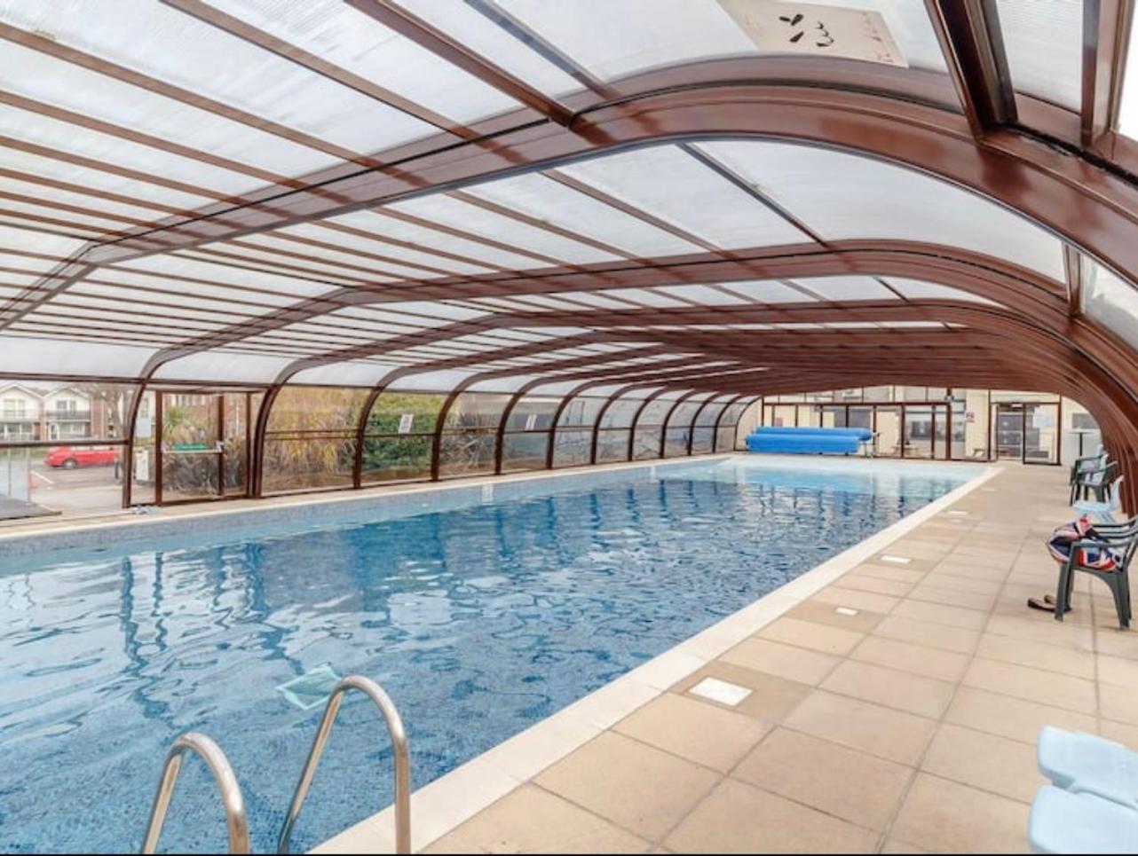 Villa Sea View 3-Bed Heated Pool Eat Bar Kids Park 로웨스터프 외부 사진