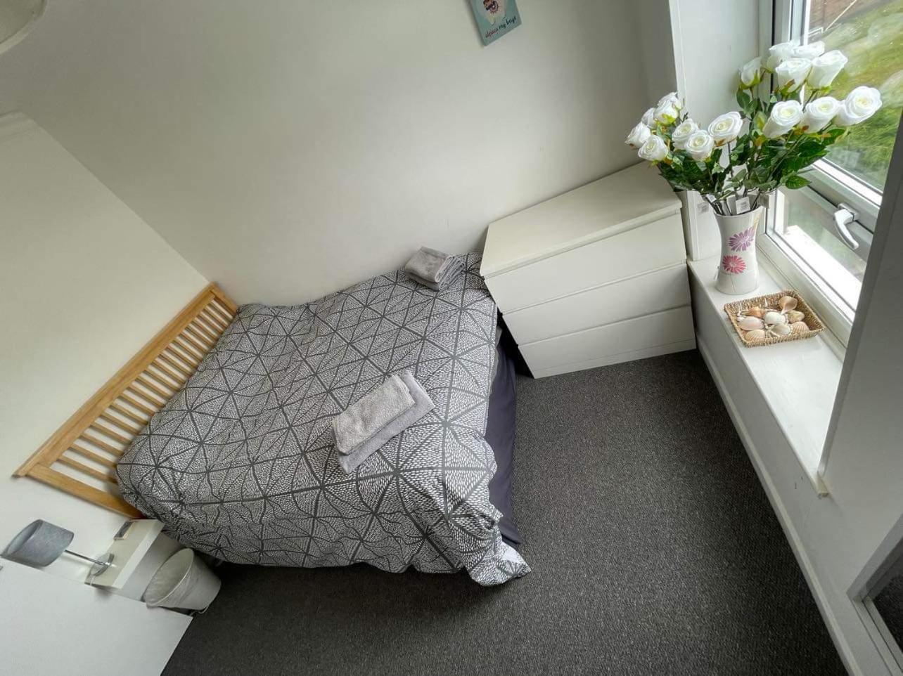 Villa Sea View 3-Bed Heated Pool Eat Bar Kids Park 로웨스터프 외부 사진